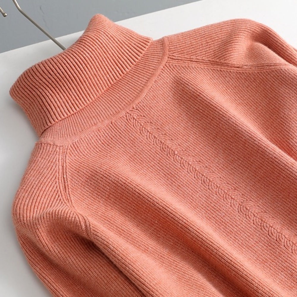 Turtleneck Winter Sweater - Picture 6 of 8